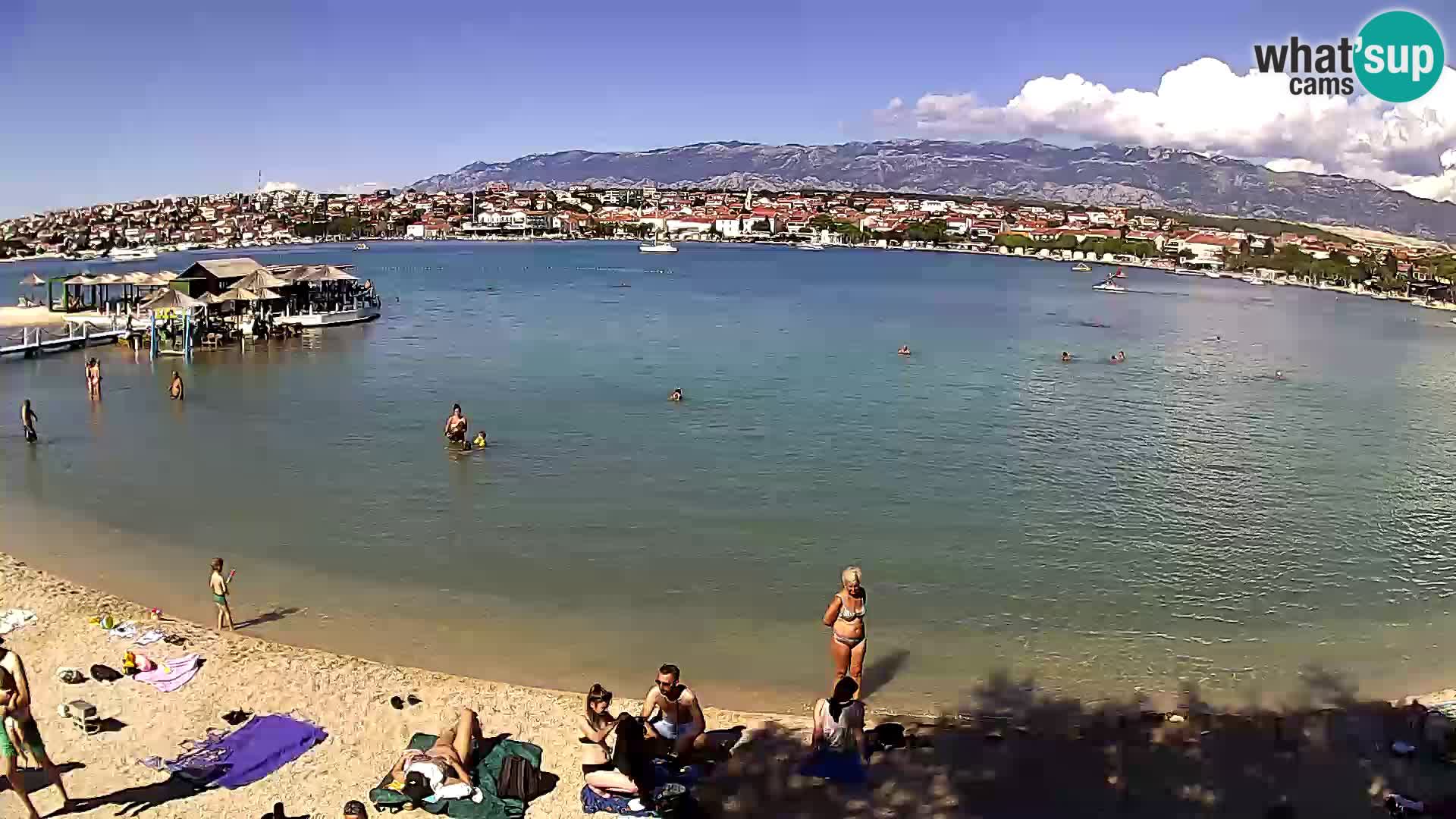 Novalja en vivo – playa de la ciudad
