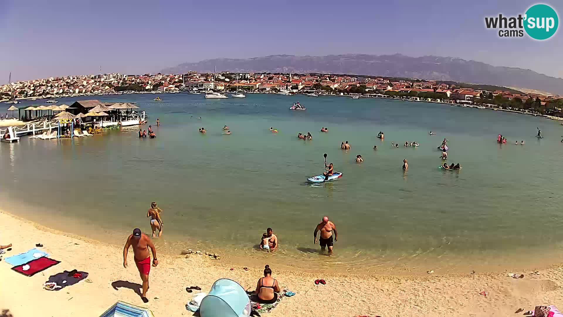 Novalja en vivo – playa de la ciudad