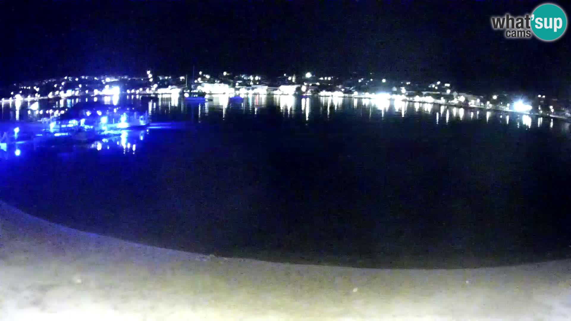 Novalja en vivo – playa de la ciudad