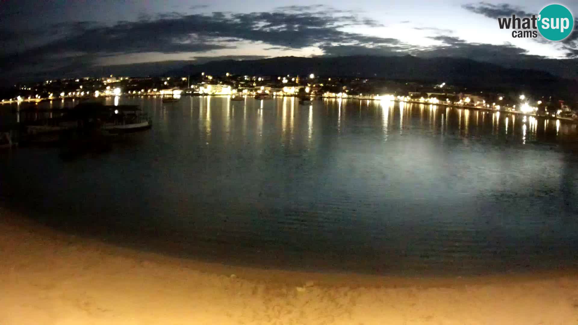 Novalja en vivo – playa de la ciudad