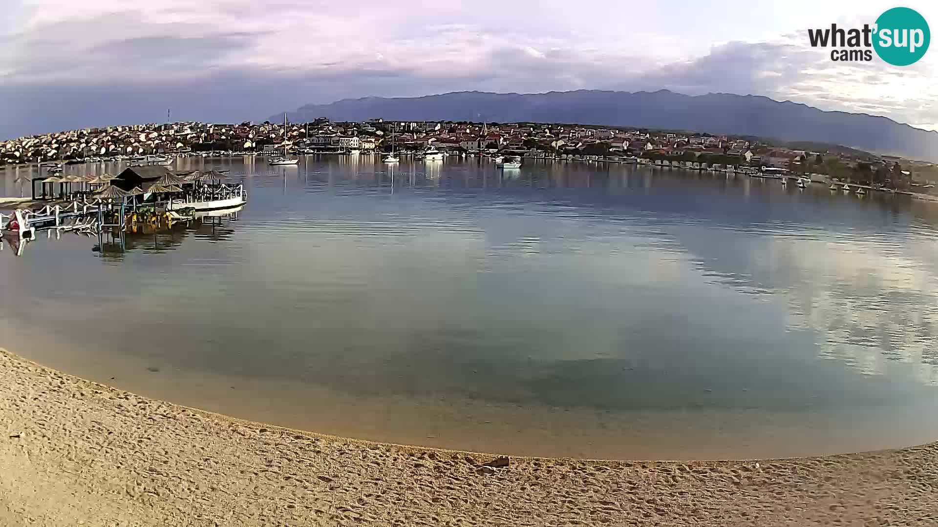 Novalja en vivo – playa de la ciudad