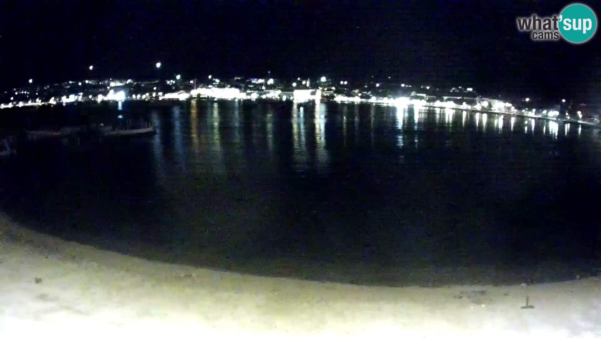 Novalja en vivo – playa de la ciudad