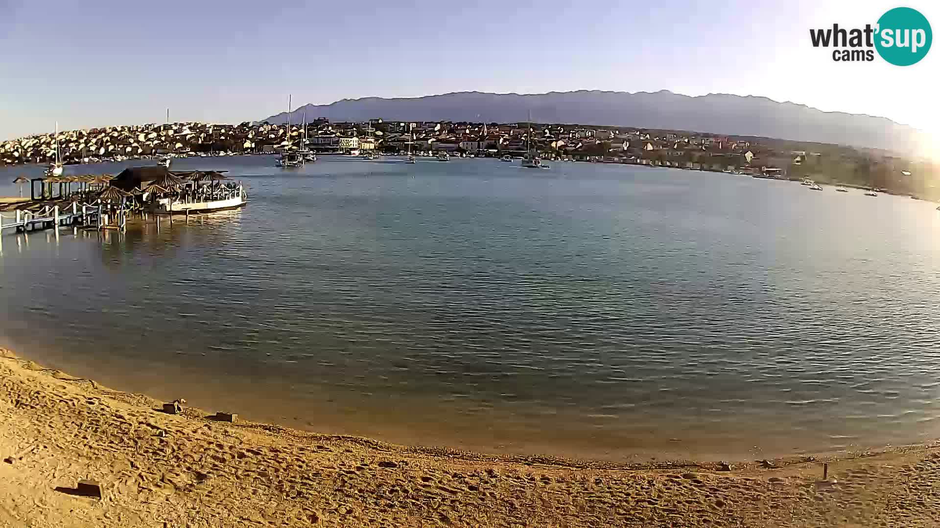 Novalja en vivo – playa de la ciudad