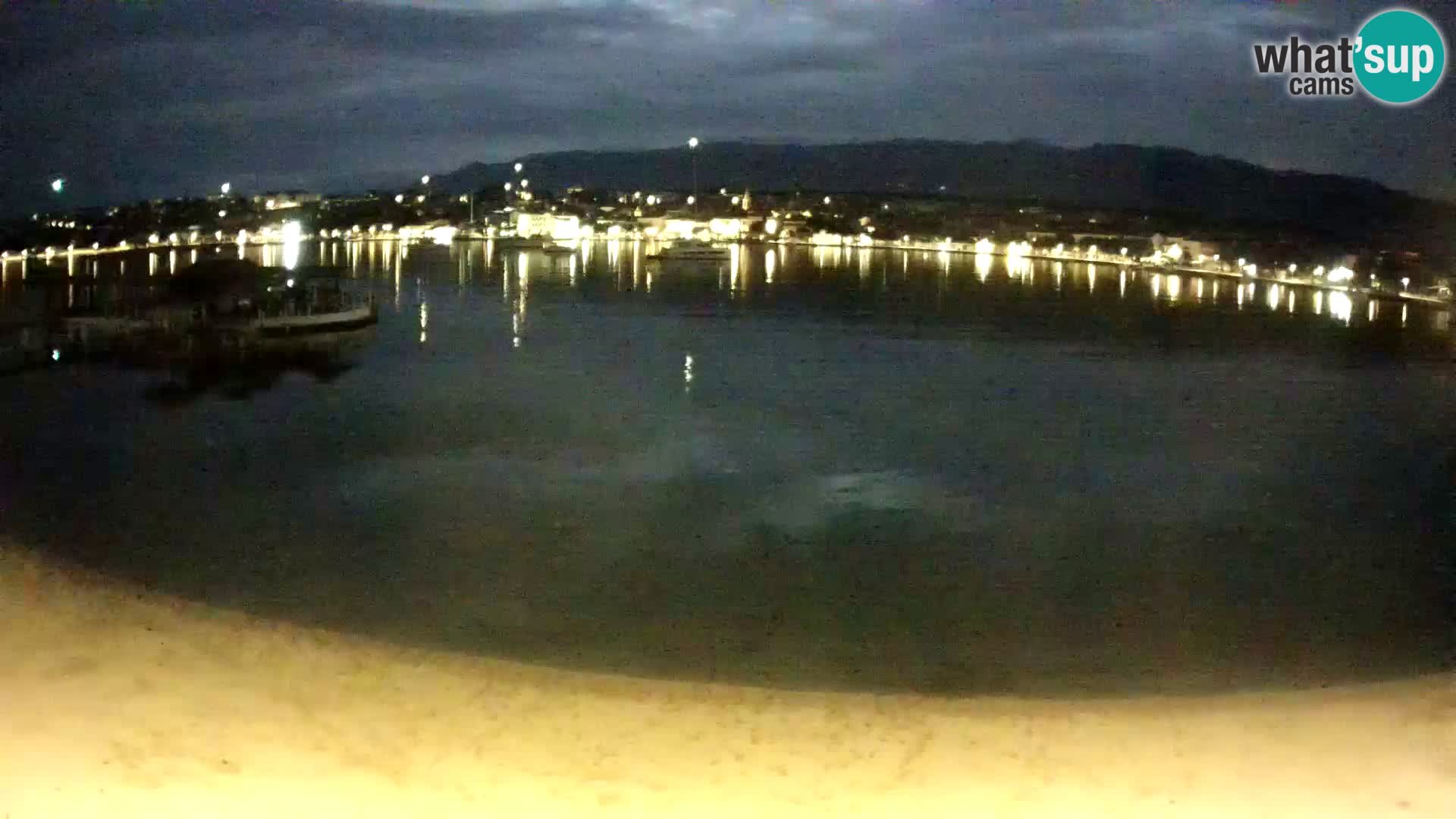 Novalja en vivo – playa de la ciudad
