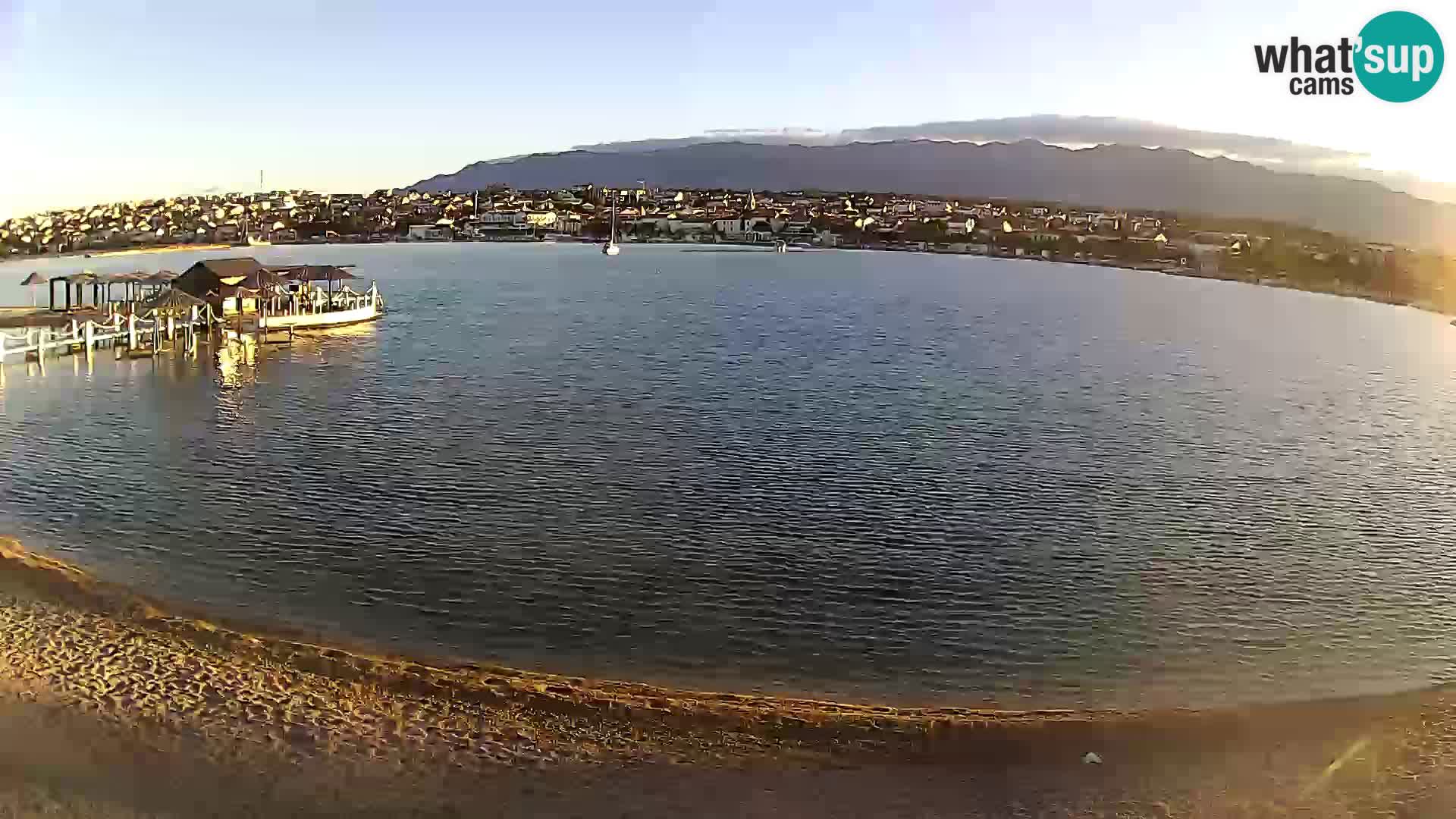 Novalja en vivo – playa de la ciudad