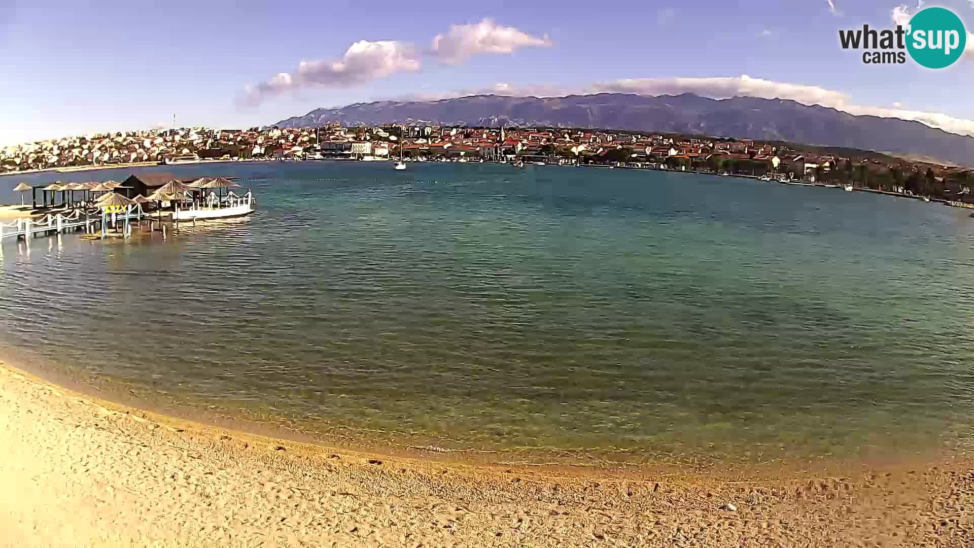 Novalja en vivo – playa de la ciudad