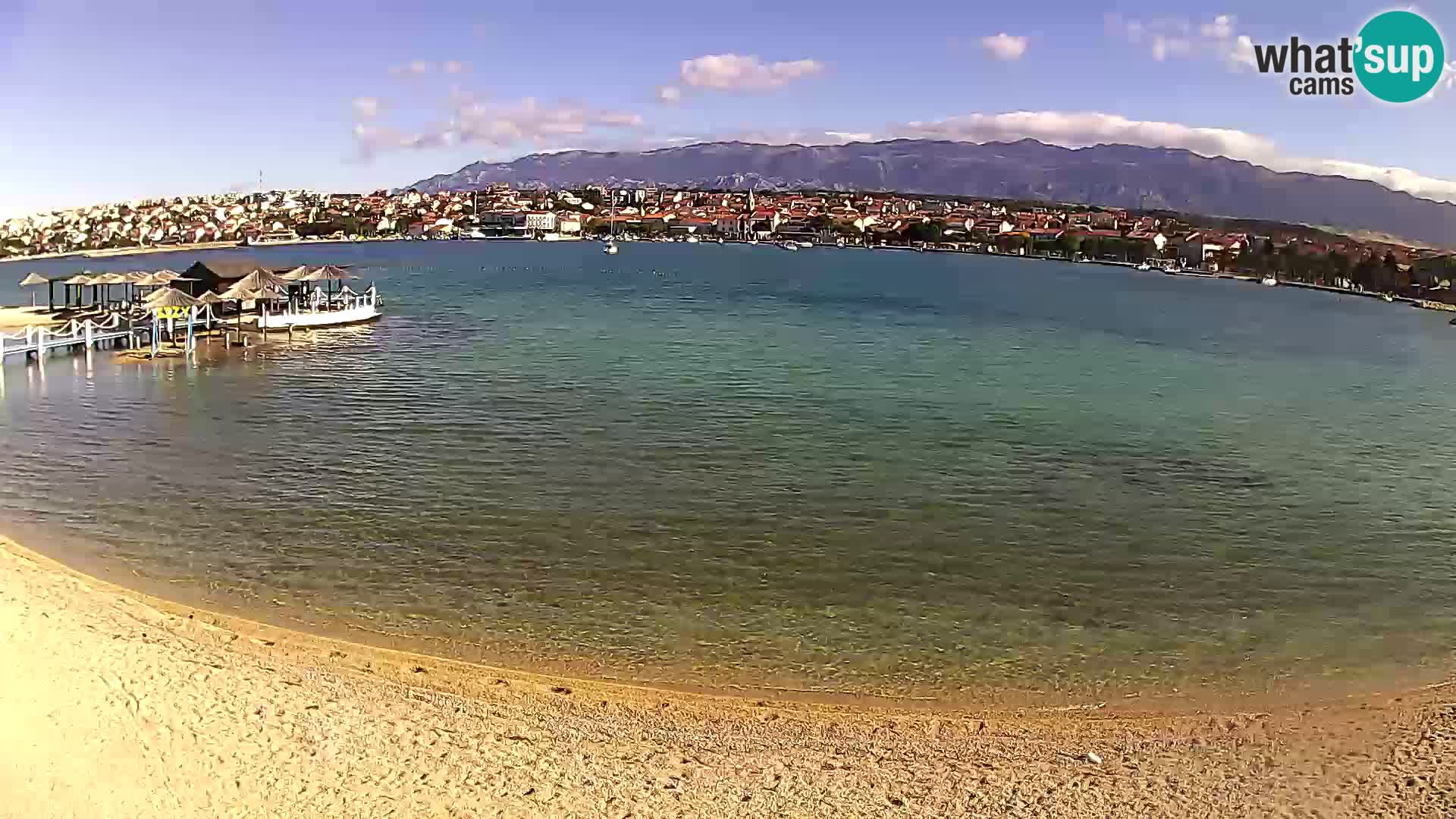 Novalja en vivo – playa de la ciudad