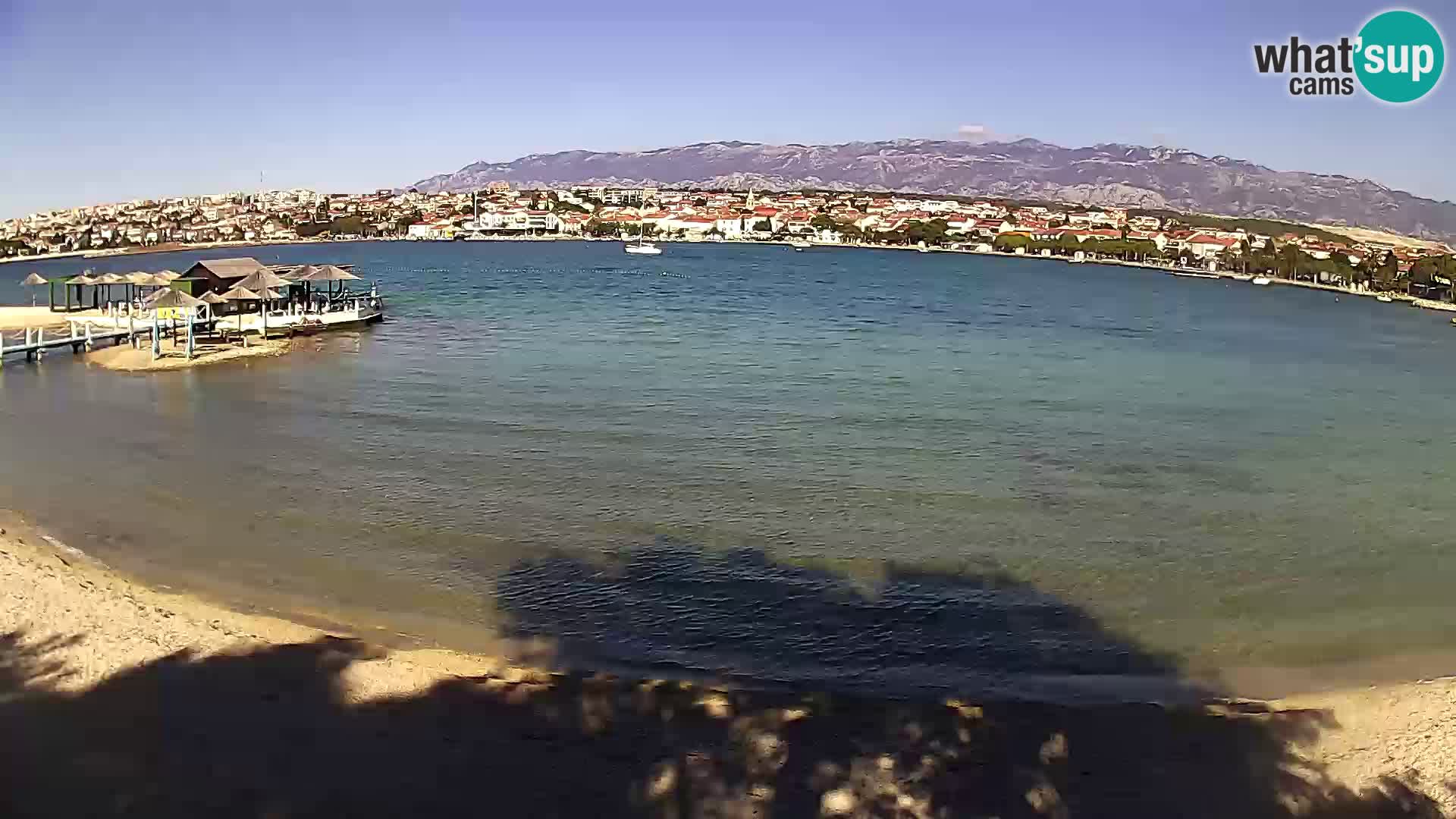 Novalja en vivo – playa de la ciudad