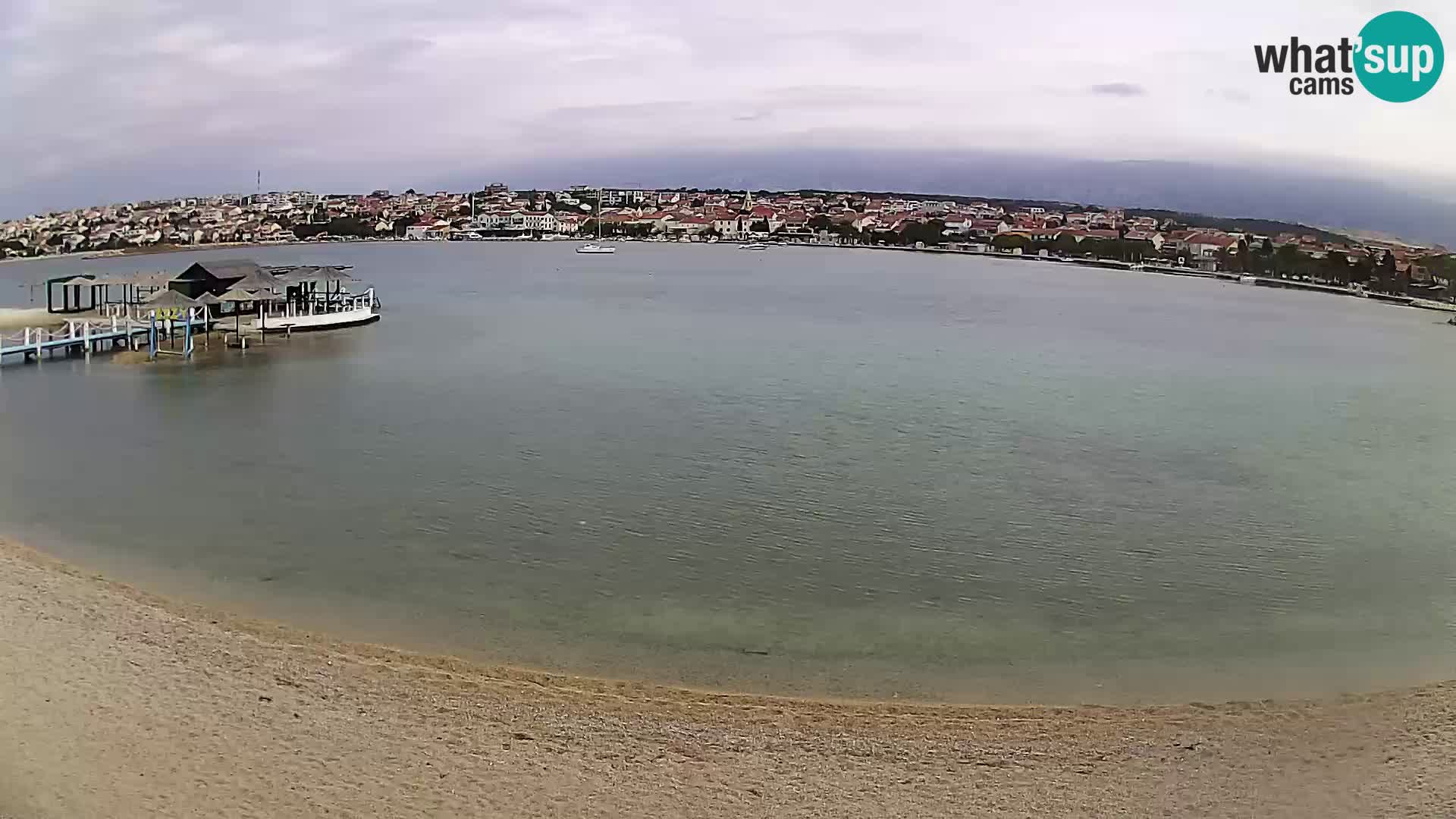 Novalja en vivo – playa de la ciudad