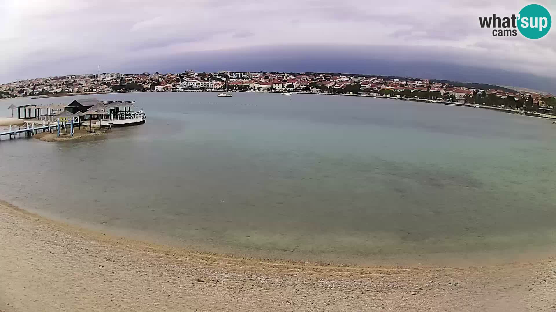 Novalja en vivo – playa de la ciudad