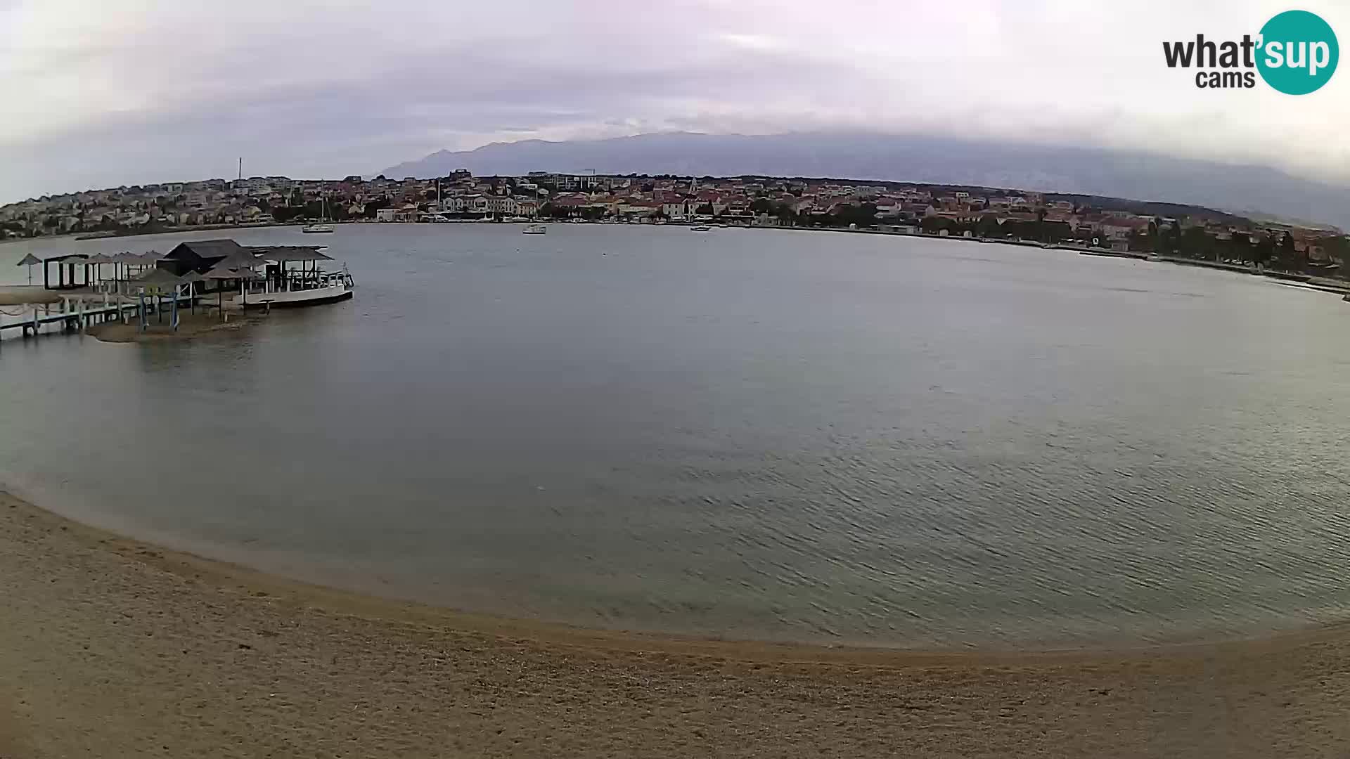 Novalja en vivo – playa de la ciudad
