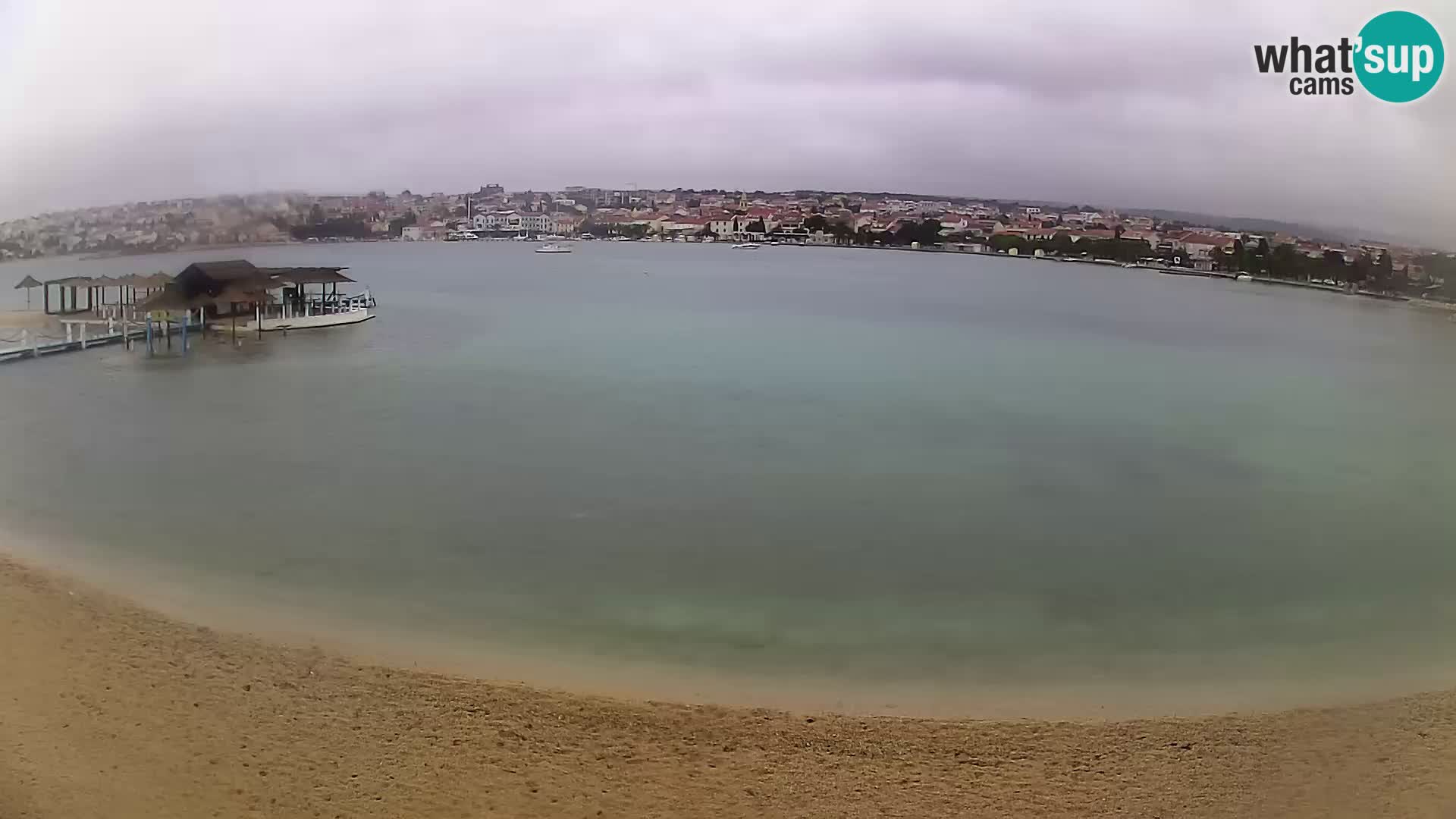 Novalja en vivo – playa de la ciudad
