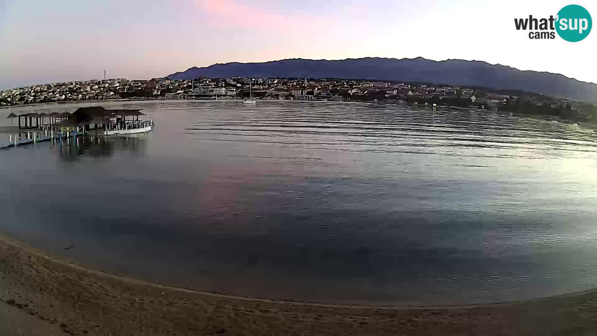 Novalja en vivo – playa de la ciudad