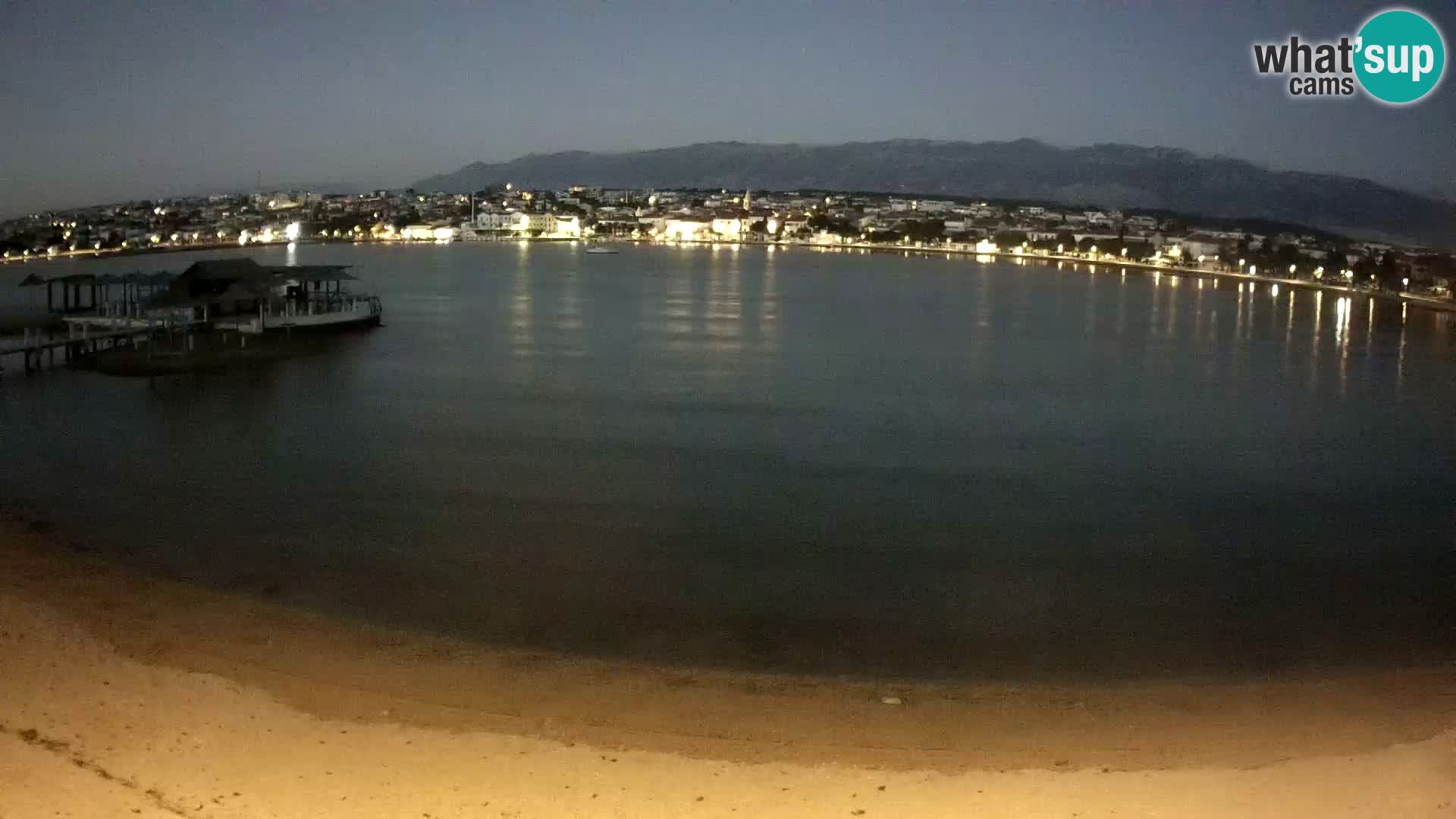 Novalja en vivo – playa de la ciudad