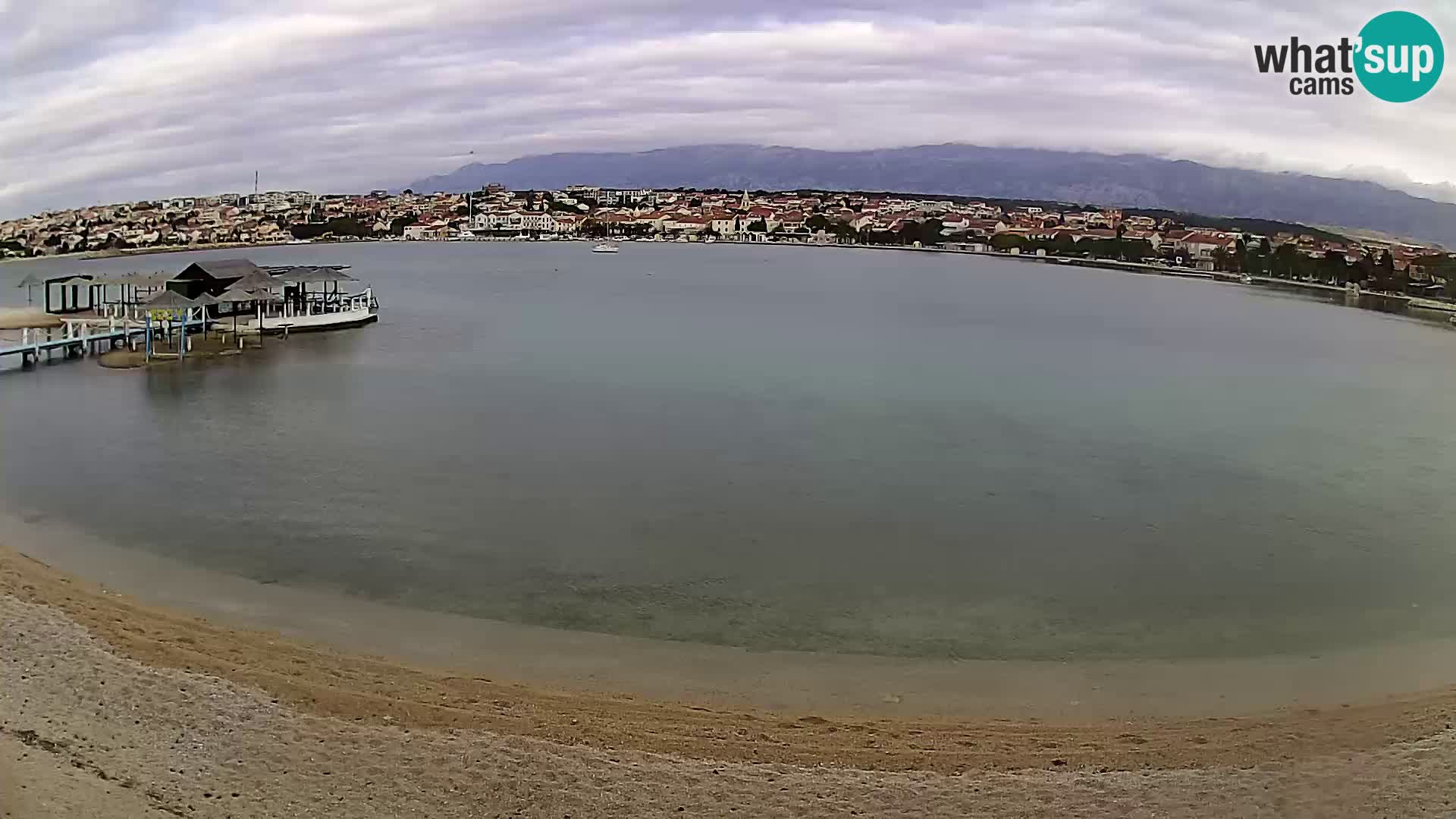 Novalja en vivo – playa de la ciudad