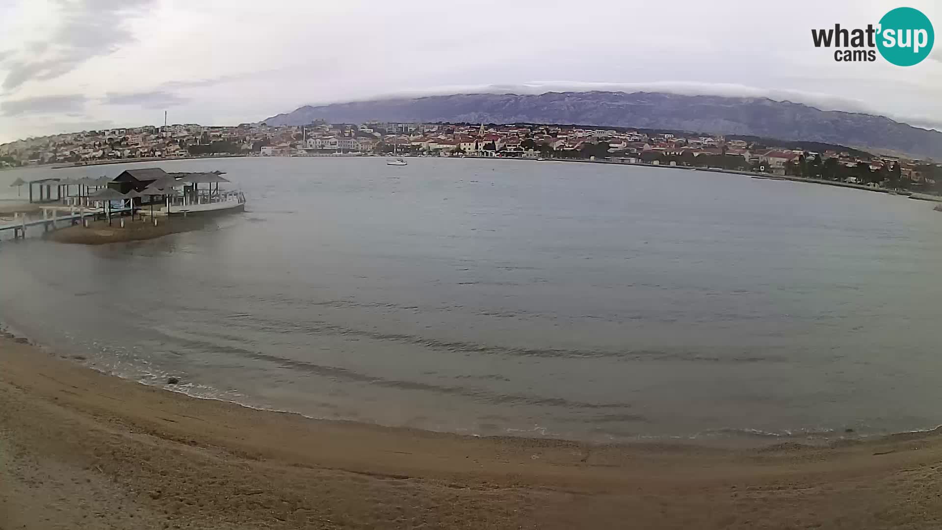 Novalja en vivo – playa de la ciudad