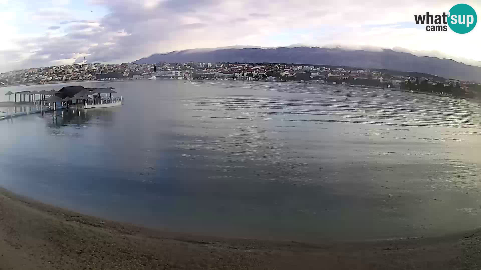 Novalja en vivo – playa de la ciudad