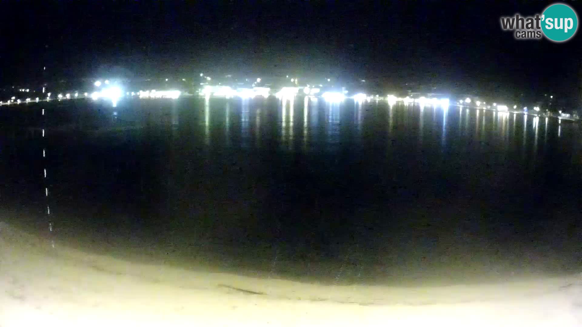 Novalja en vivo – playa de la ciudad