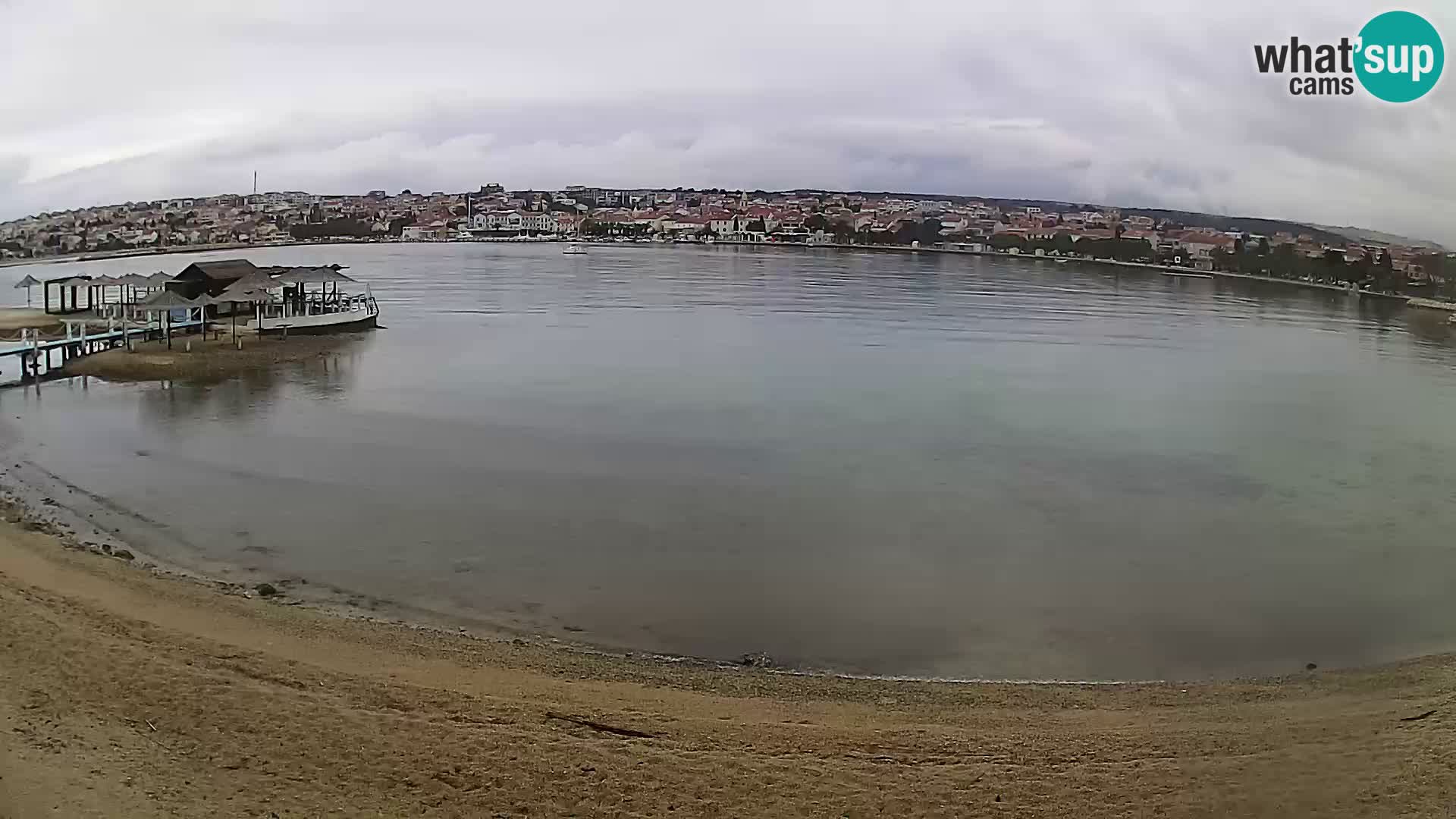 Novalja en vivo – playa de la ciudad
