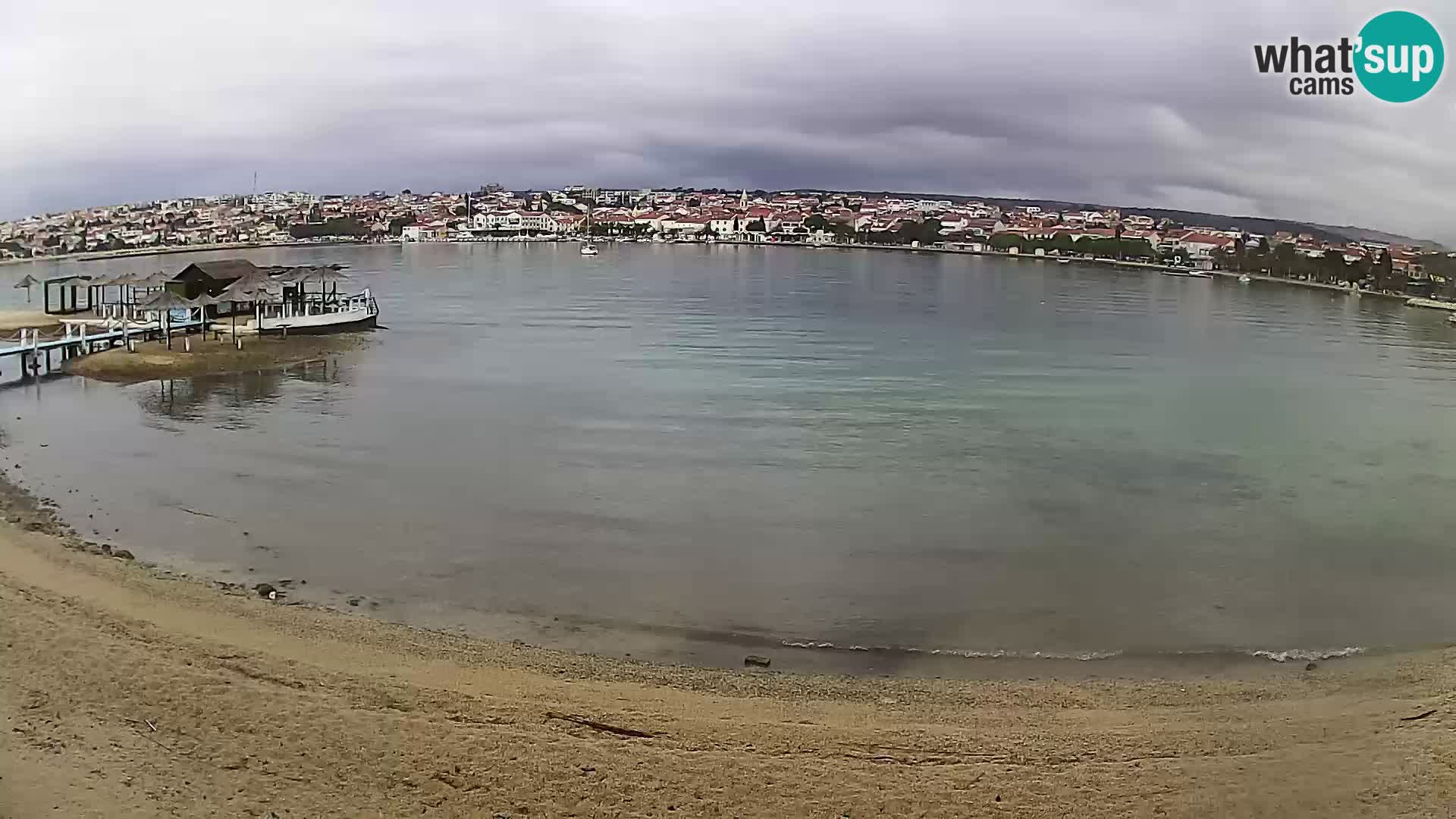 Novalja en vivo – playa de la ciudad