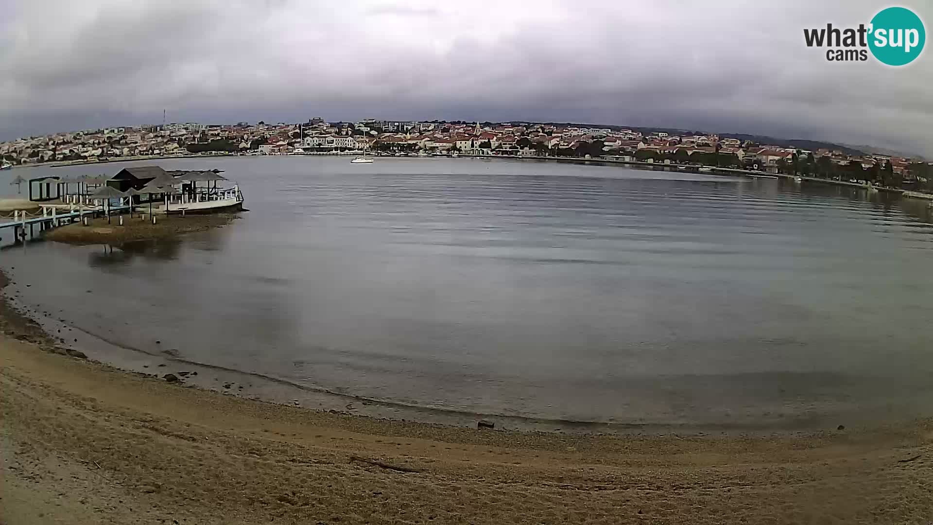 Novalja en vivo – playa de la ciudad