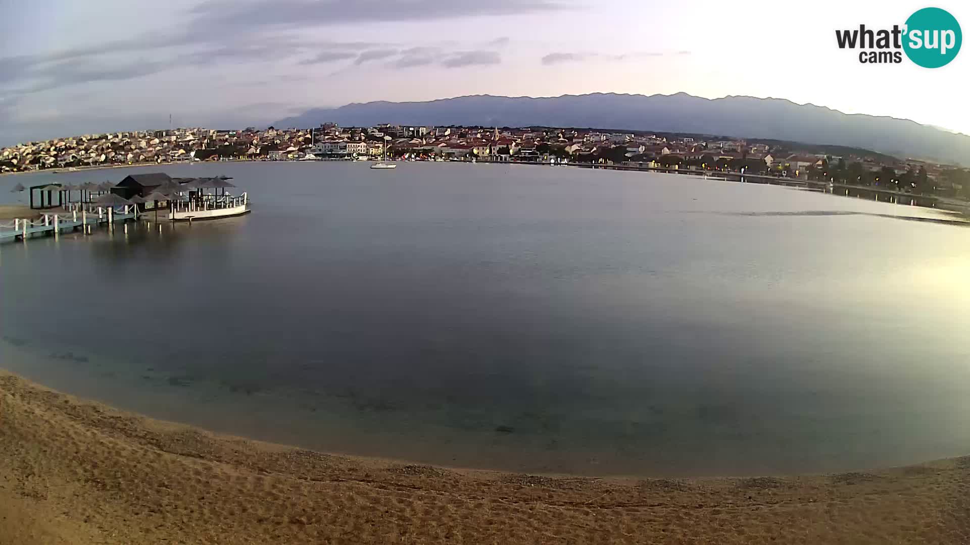 Novalja livecam – plage de la ville