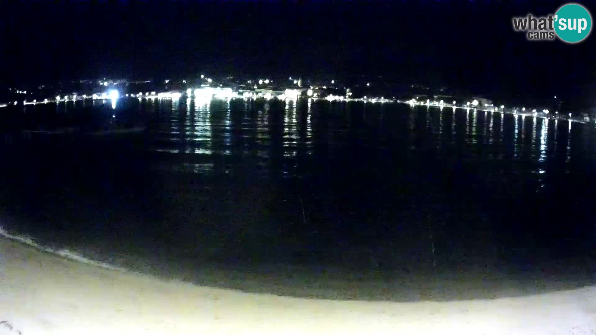 Novalja en vivo – playa de la ciudad