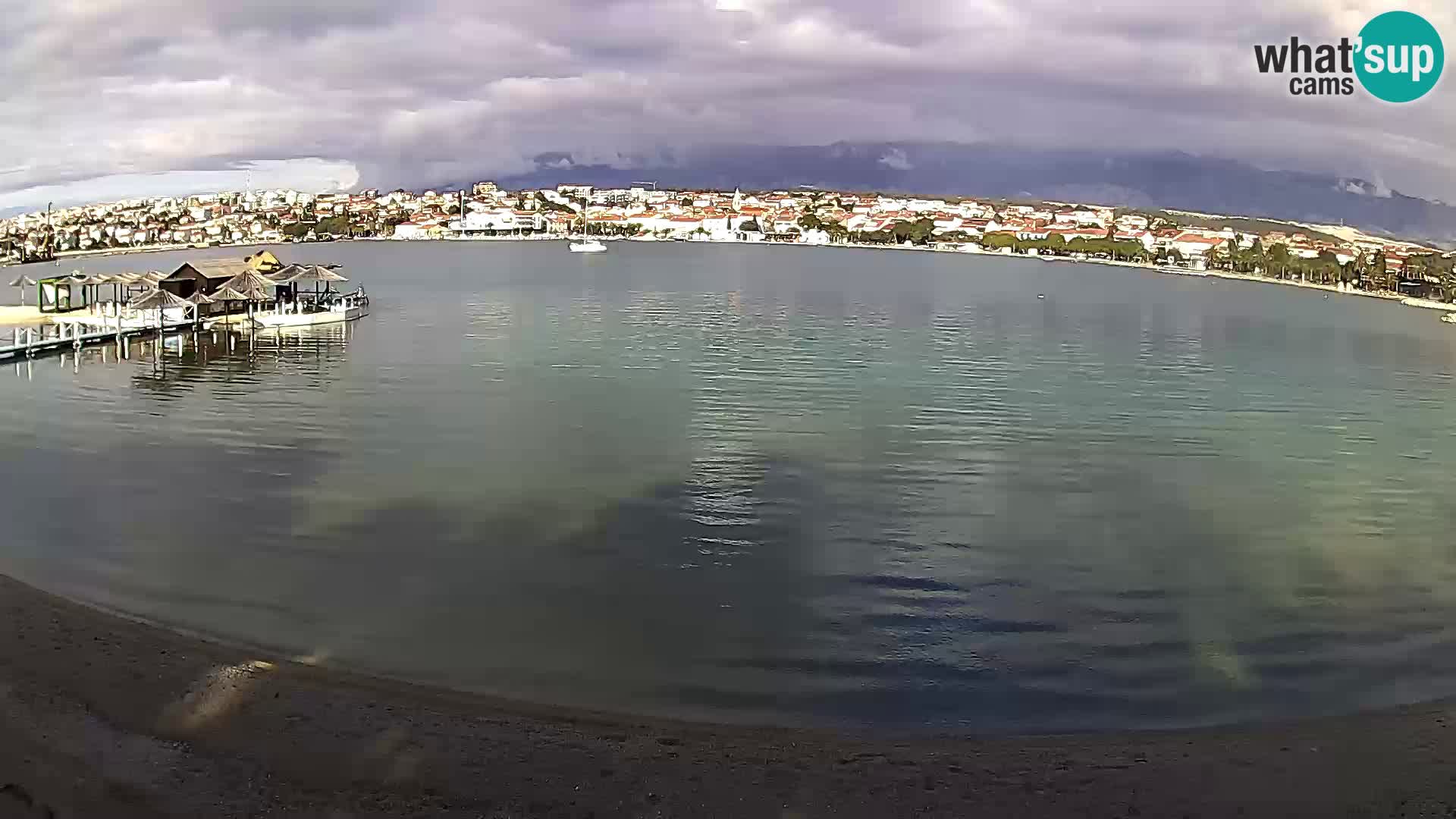 Novalja en vivo – playa de la ciudad