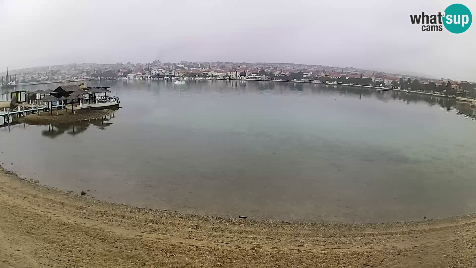 Novalja en vivo – playa de la ciudad