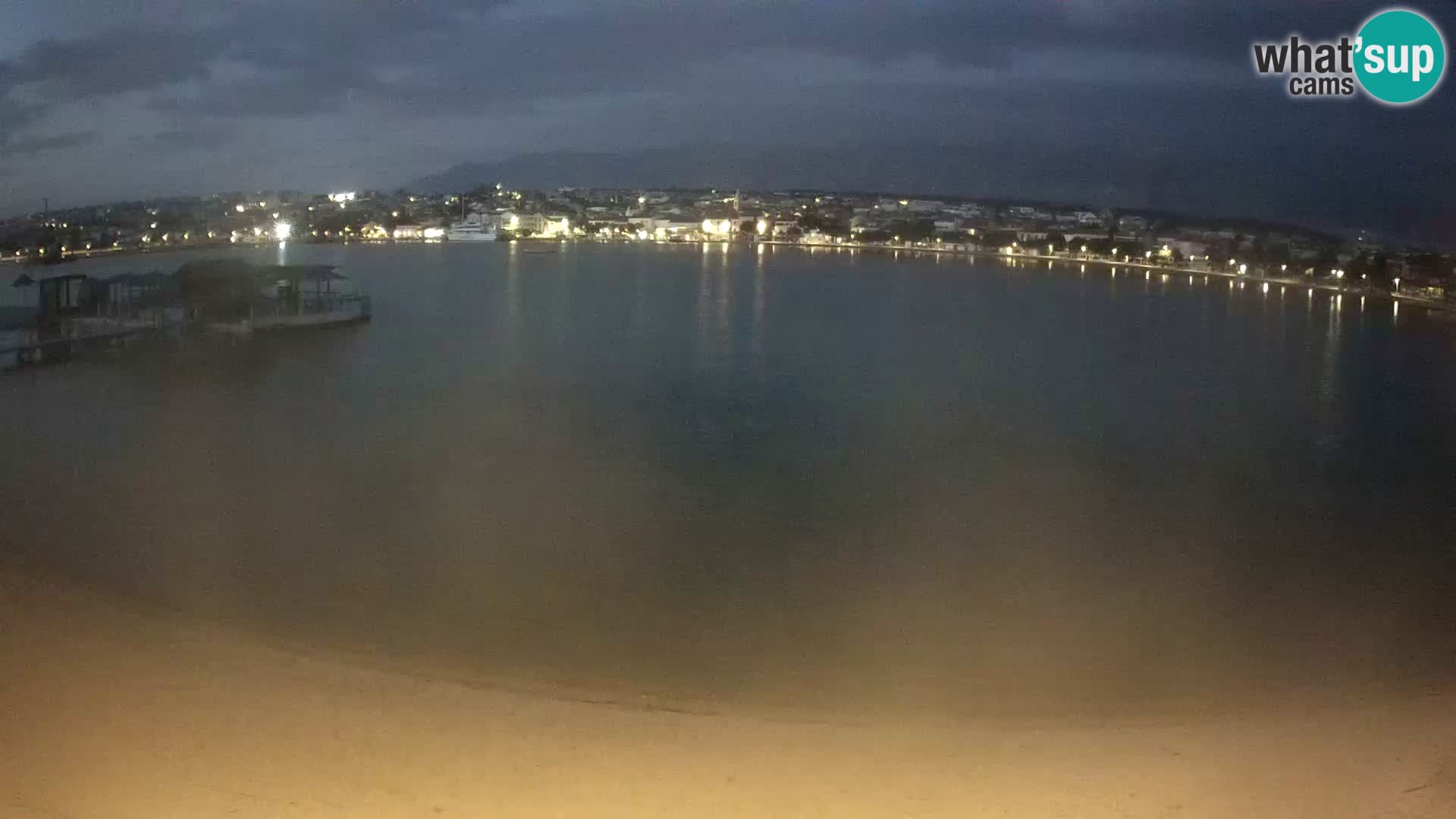 Novalja en vivo – playa de la ciudad