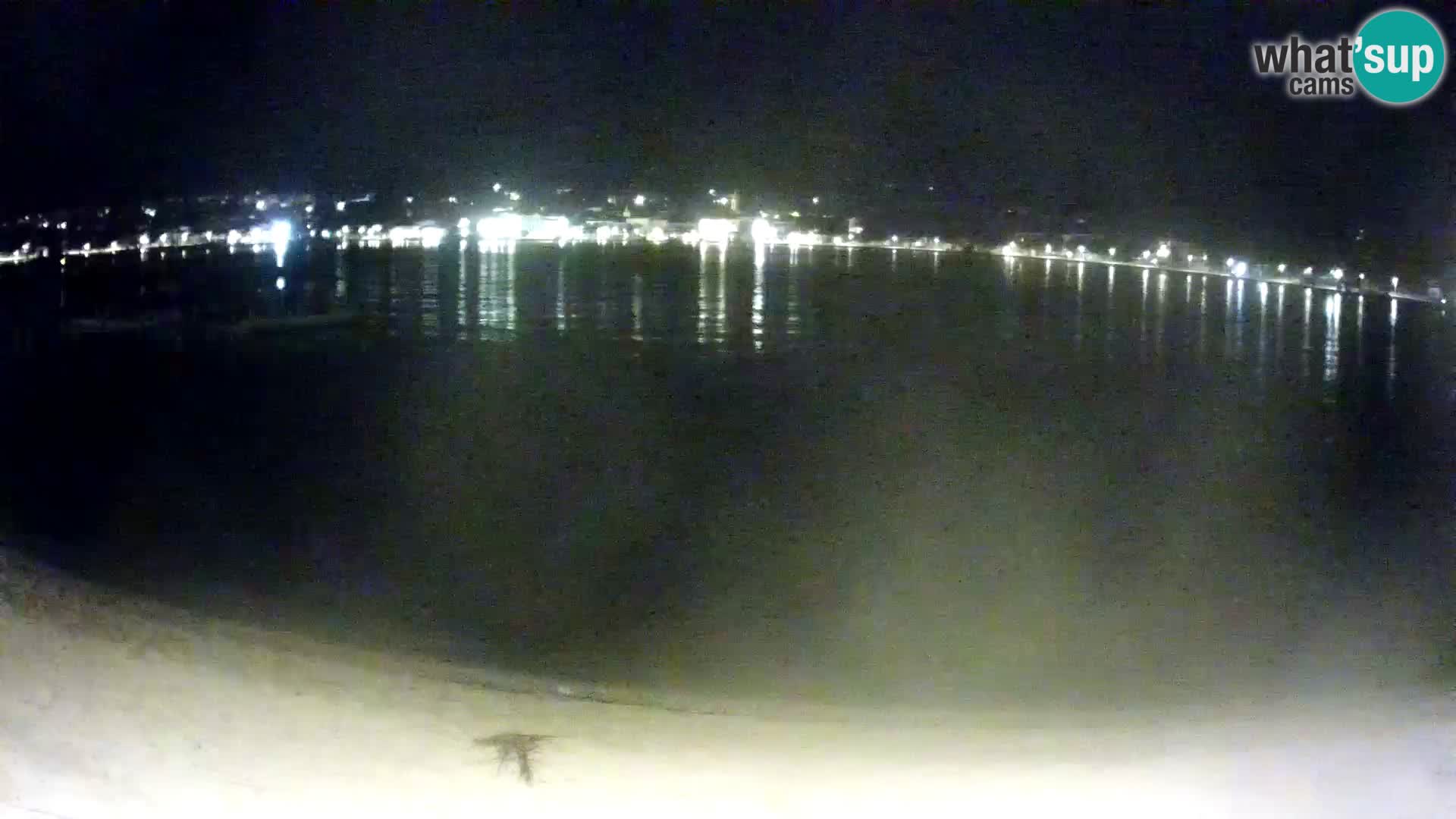 Novalja en vivo – playa de la ciudad