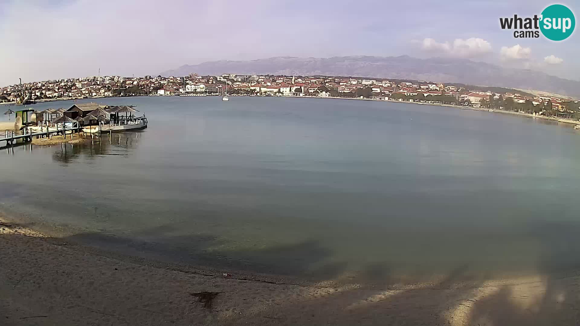 Novalja en vivo – playa de la ciudad