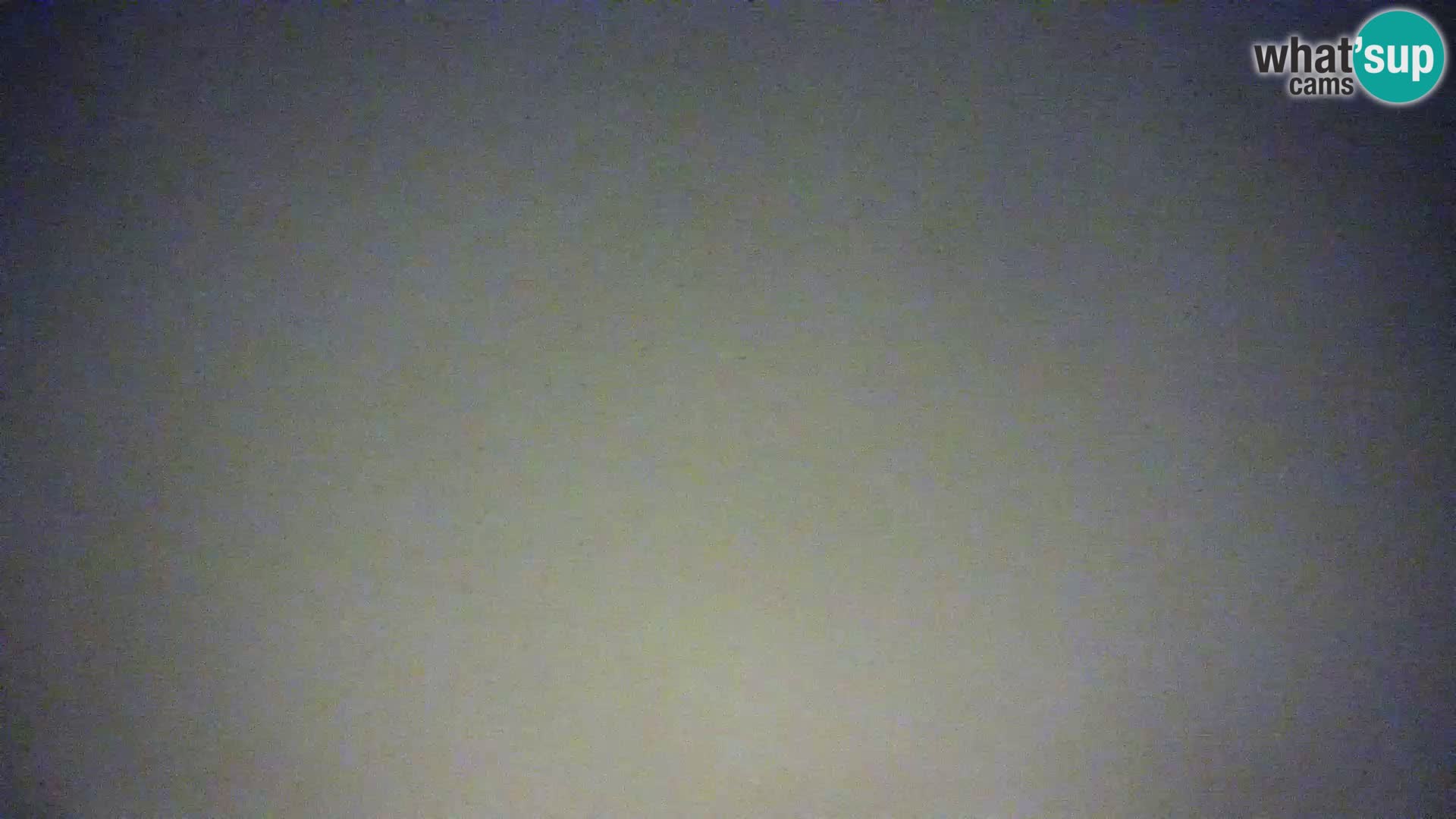 Novalja en vivo – playa de la ciudad