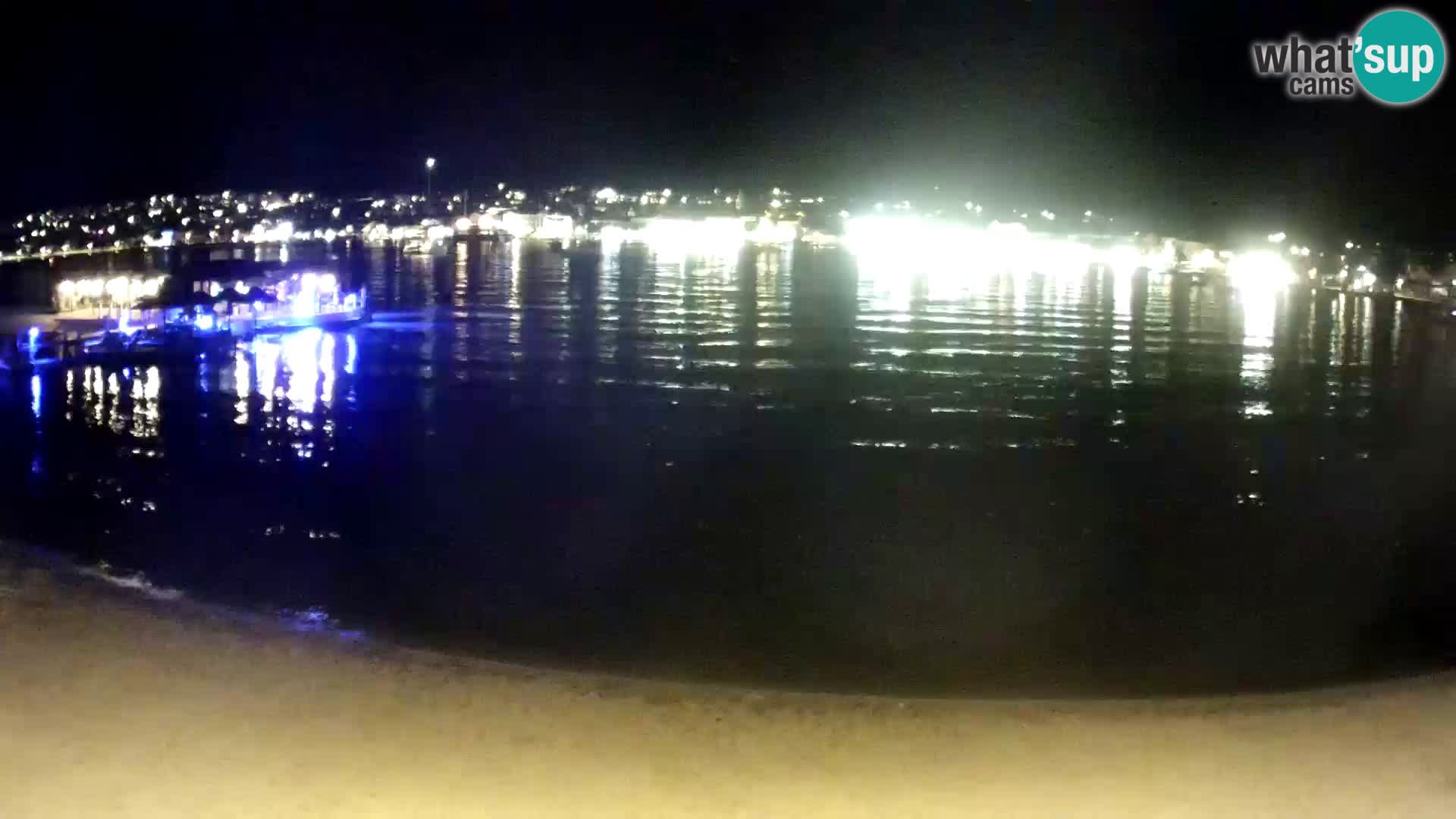 Novalja en vivo – playa de la ciudad