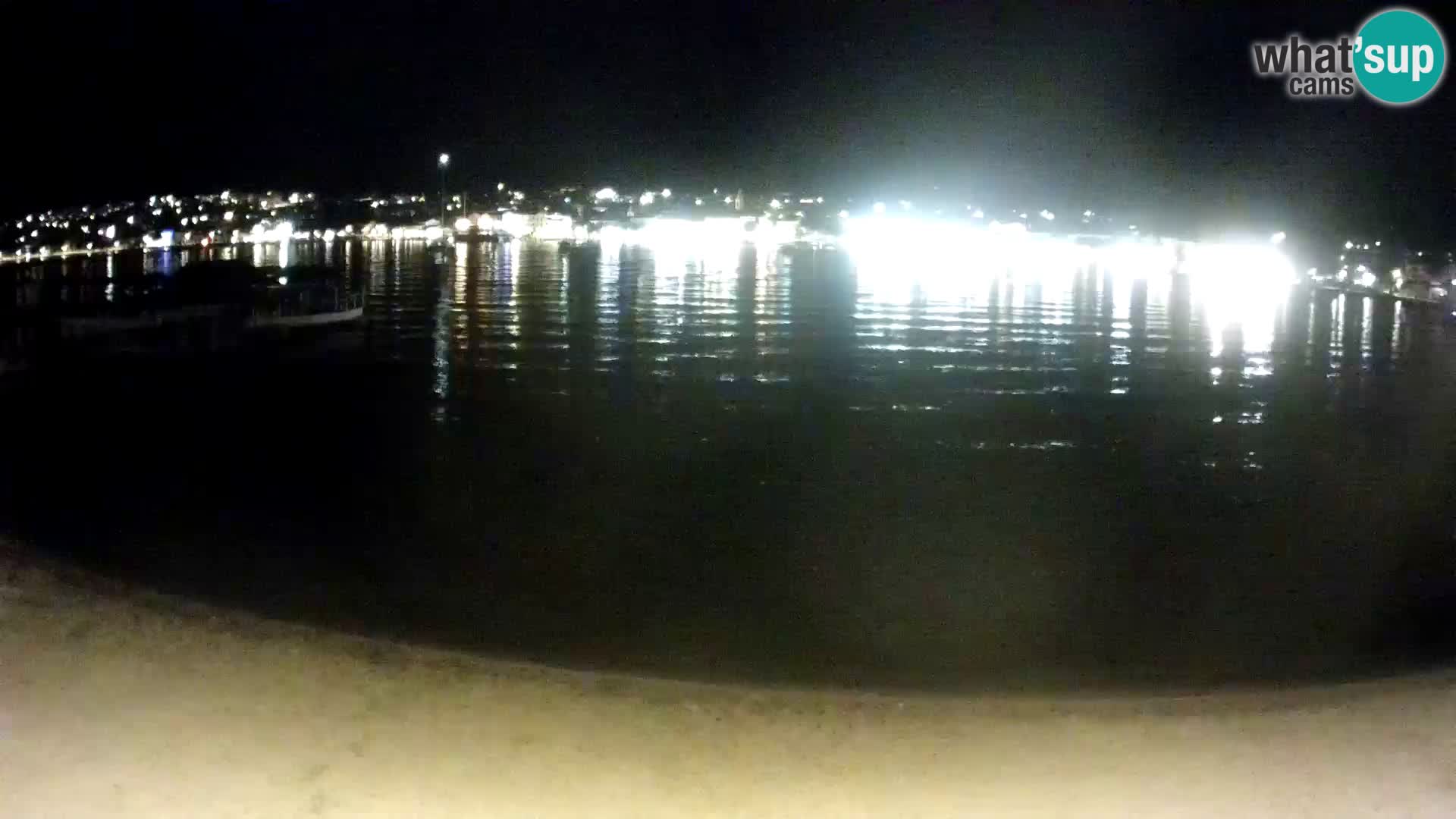 Novalja en vivo – playa de la ciudad