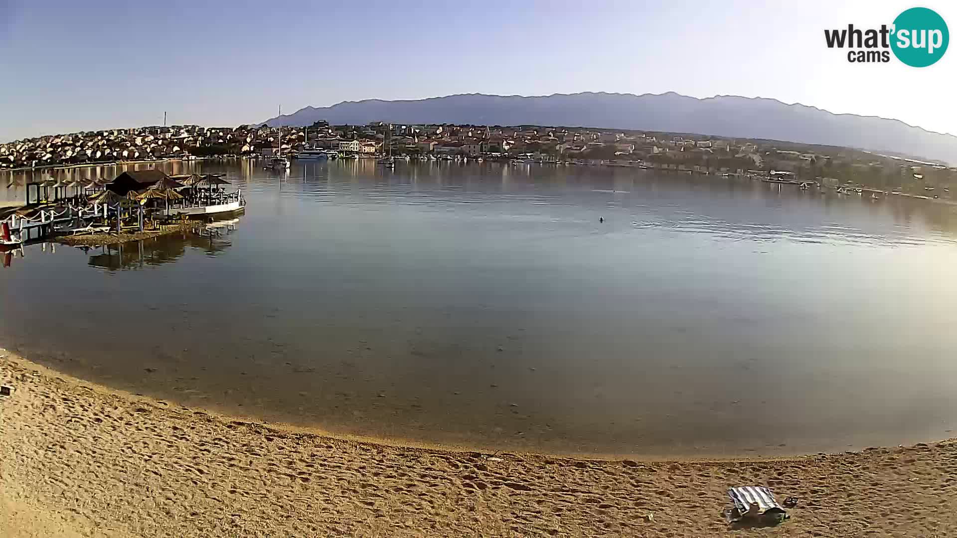 Novalja en vivo – playa de la ciudad