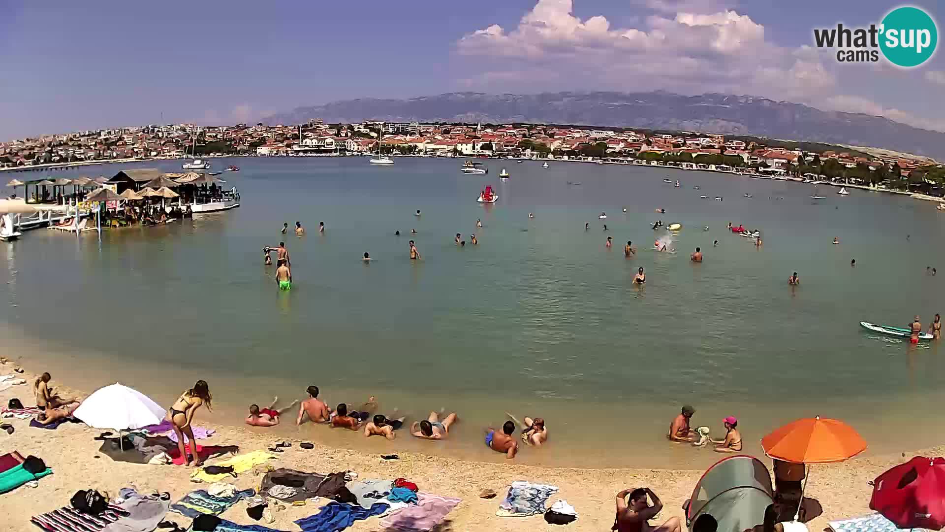Novalja en vivo – playa de la ciudad