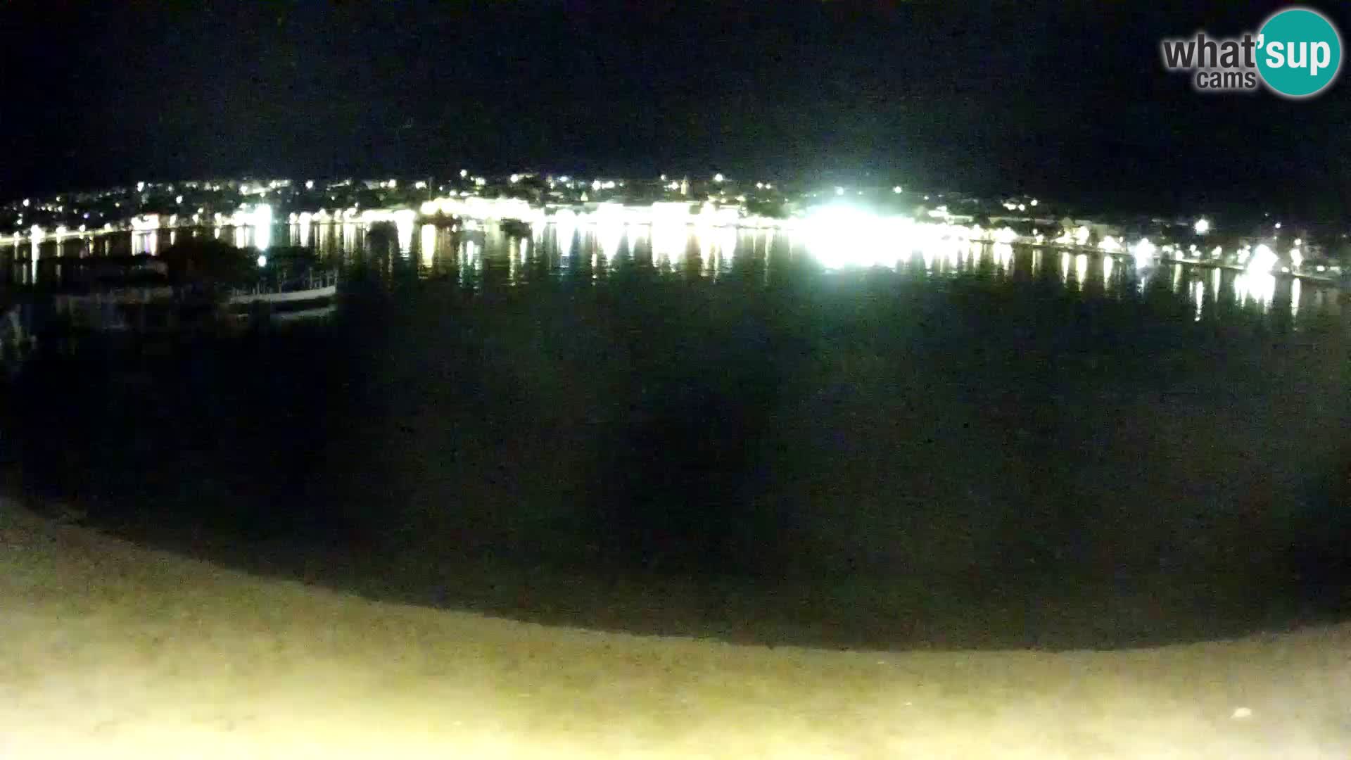 Novalja en vivo – playa de la ciudad