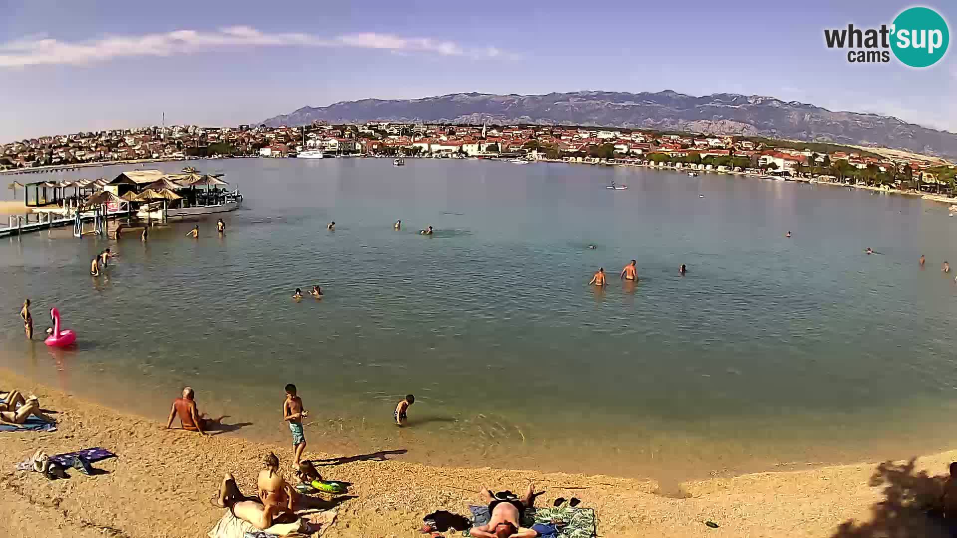 Novalja en vivo – playa de la ciudad