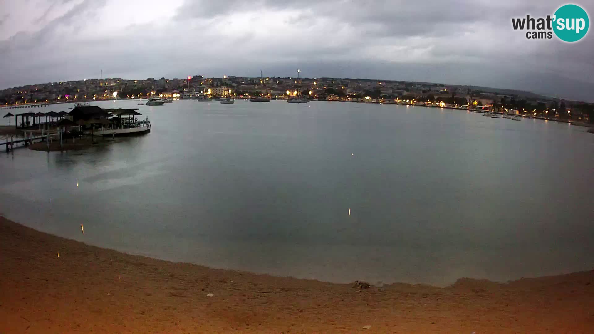 Novalja livecam – plage de la ville