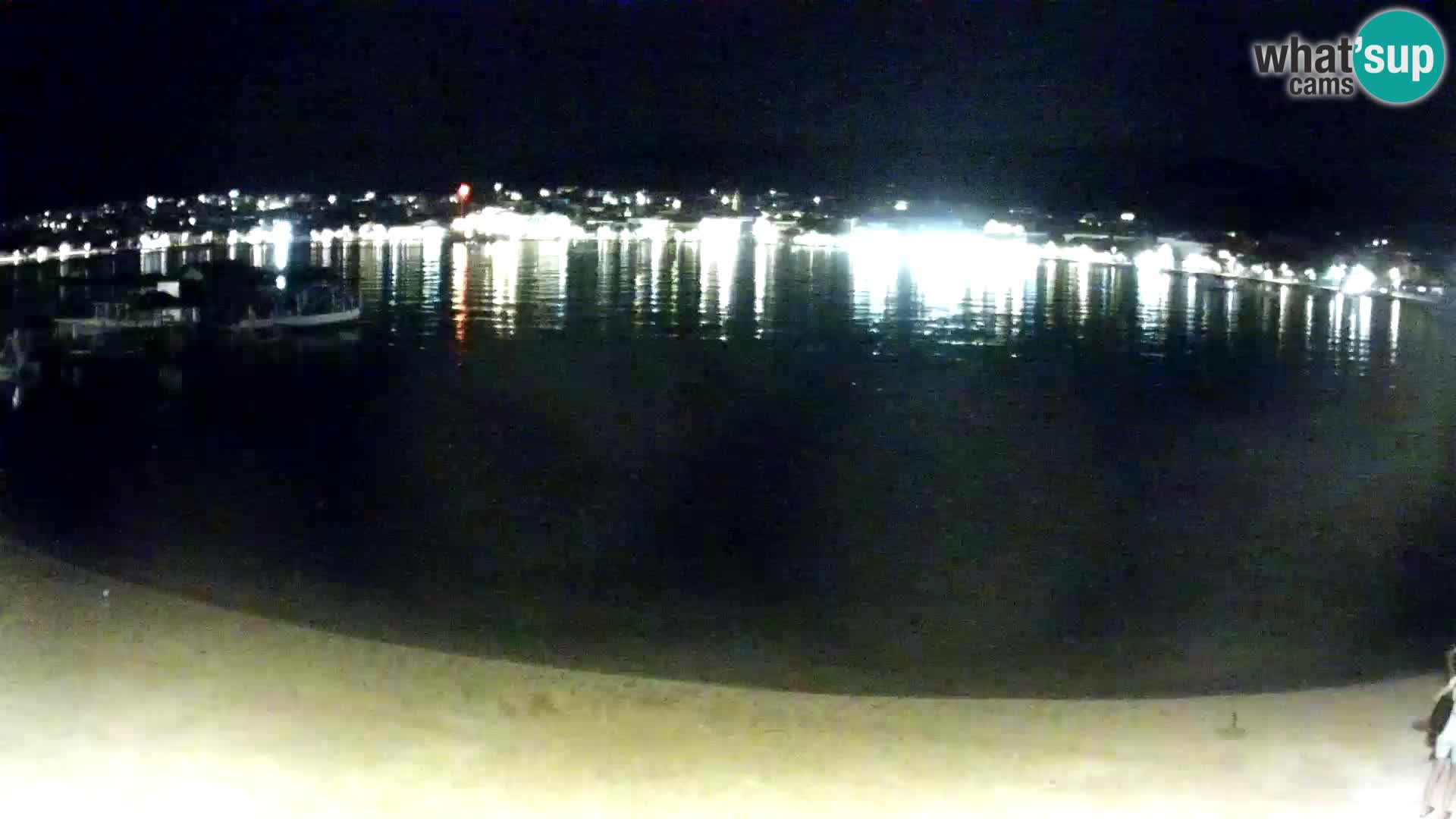 Novalja en vivo – playa de la ciudad