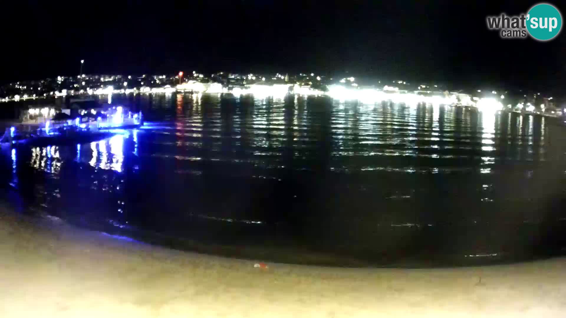 Novalja en vivo – playa de la ciudad