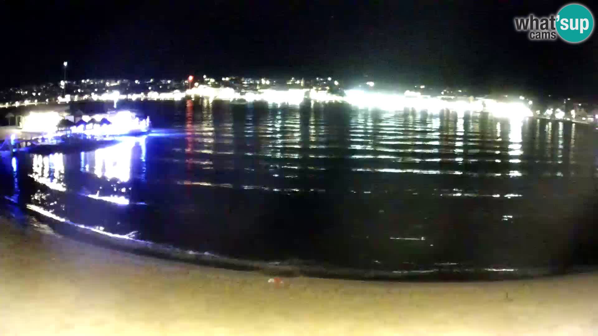 Novalja en vivo – playa de la ciudad