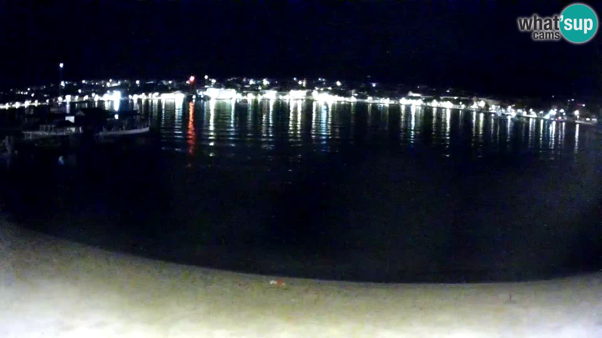 Novalja en vivo – playa de la ciudad