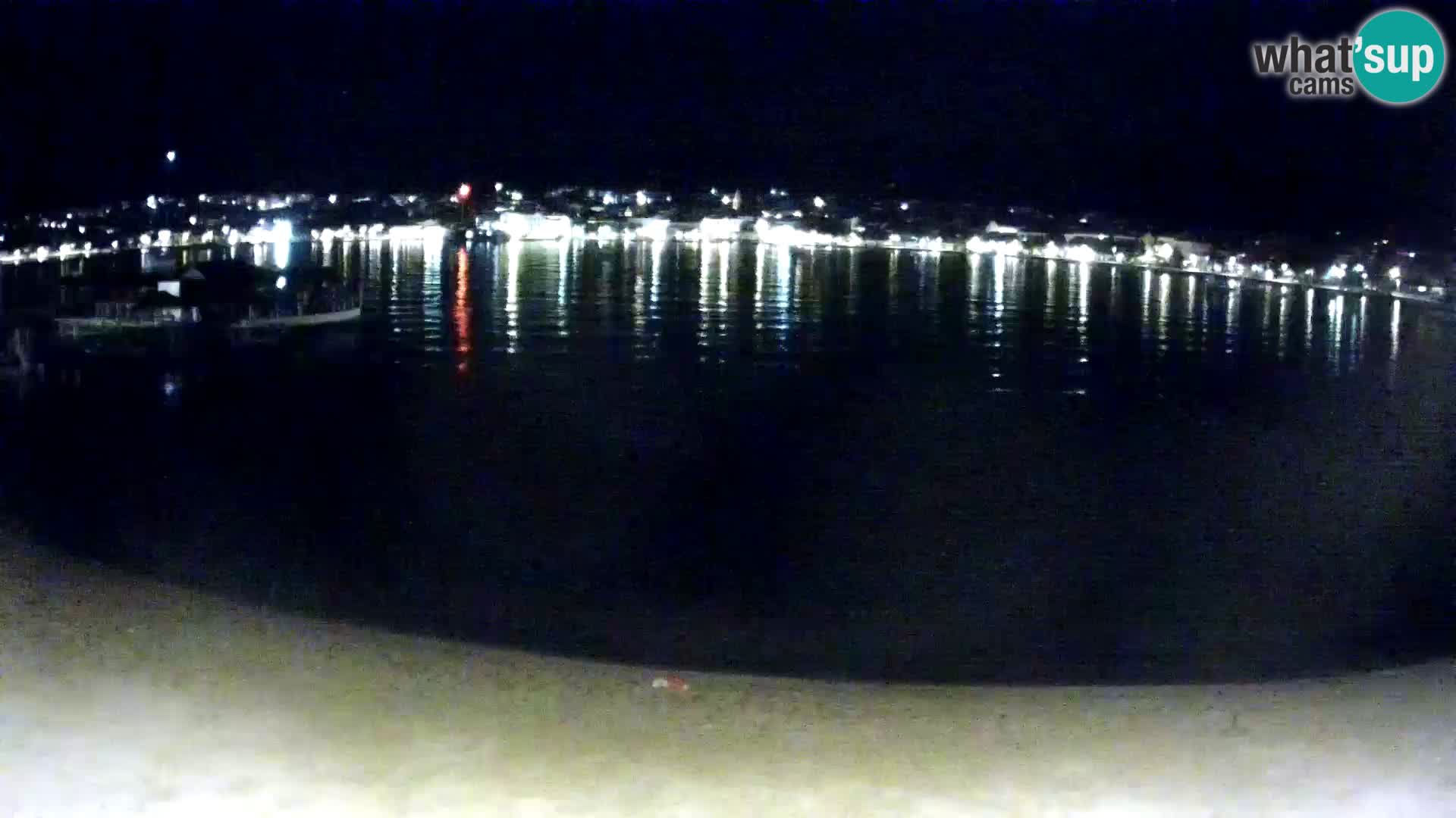 Novalja en vivo – playa de la ciudad