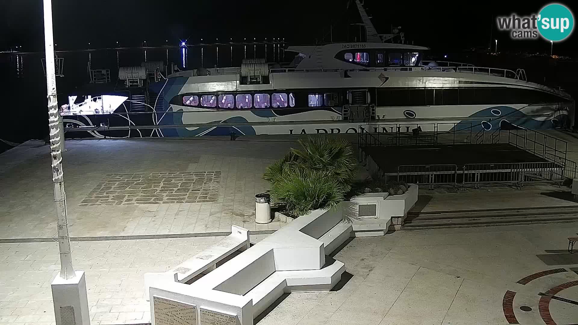 Webcam Novalja seaside promenade