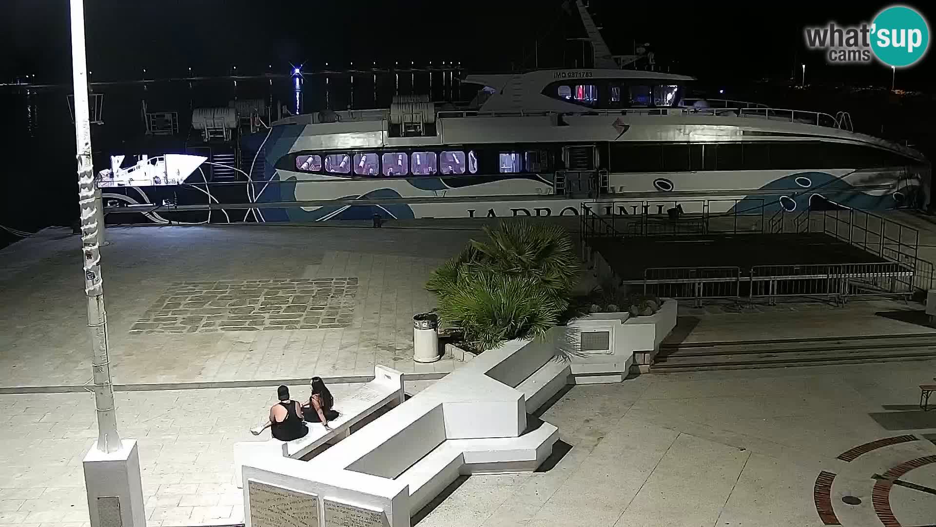 Webcam Novalja seaside promenade