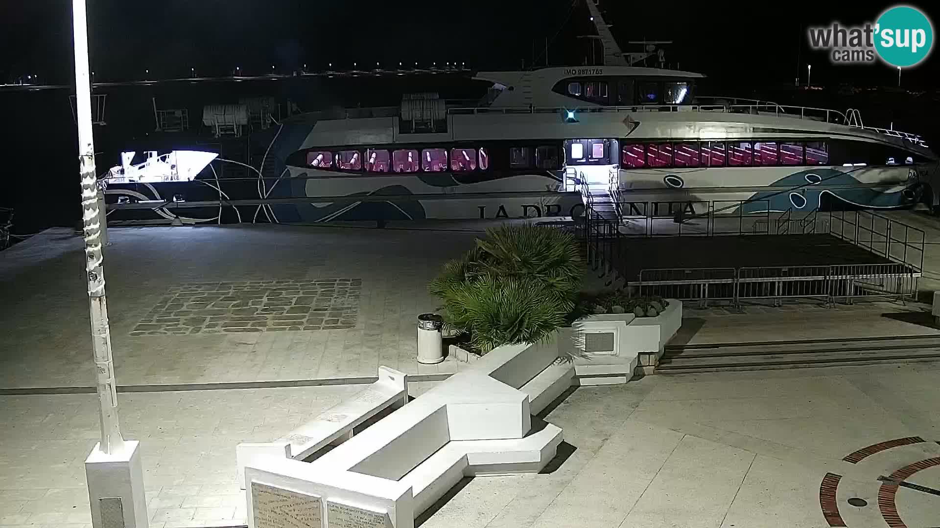 Webcam Novalja seaside promenade