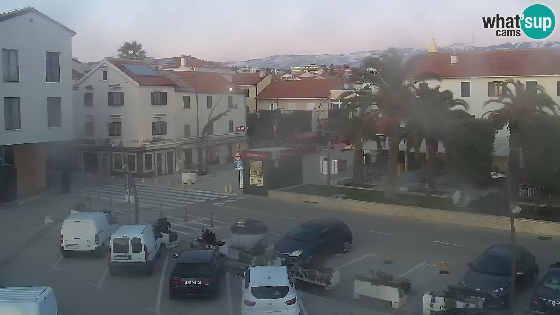 Webcam Novalja seaside promenade