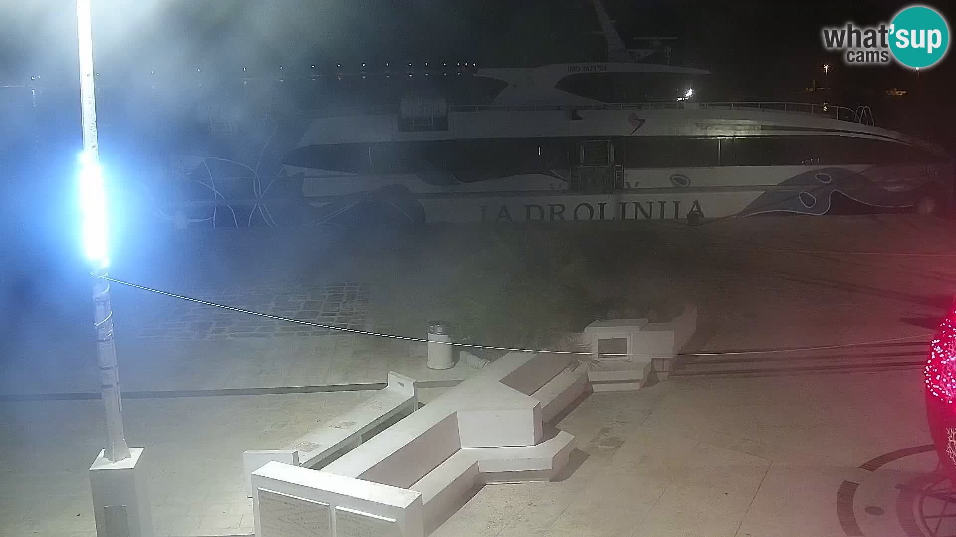 Webcam Novalja seaside promenade